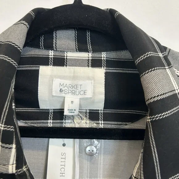 Market & Spruce Black and White Plaid Top - Picture 4 of 9